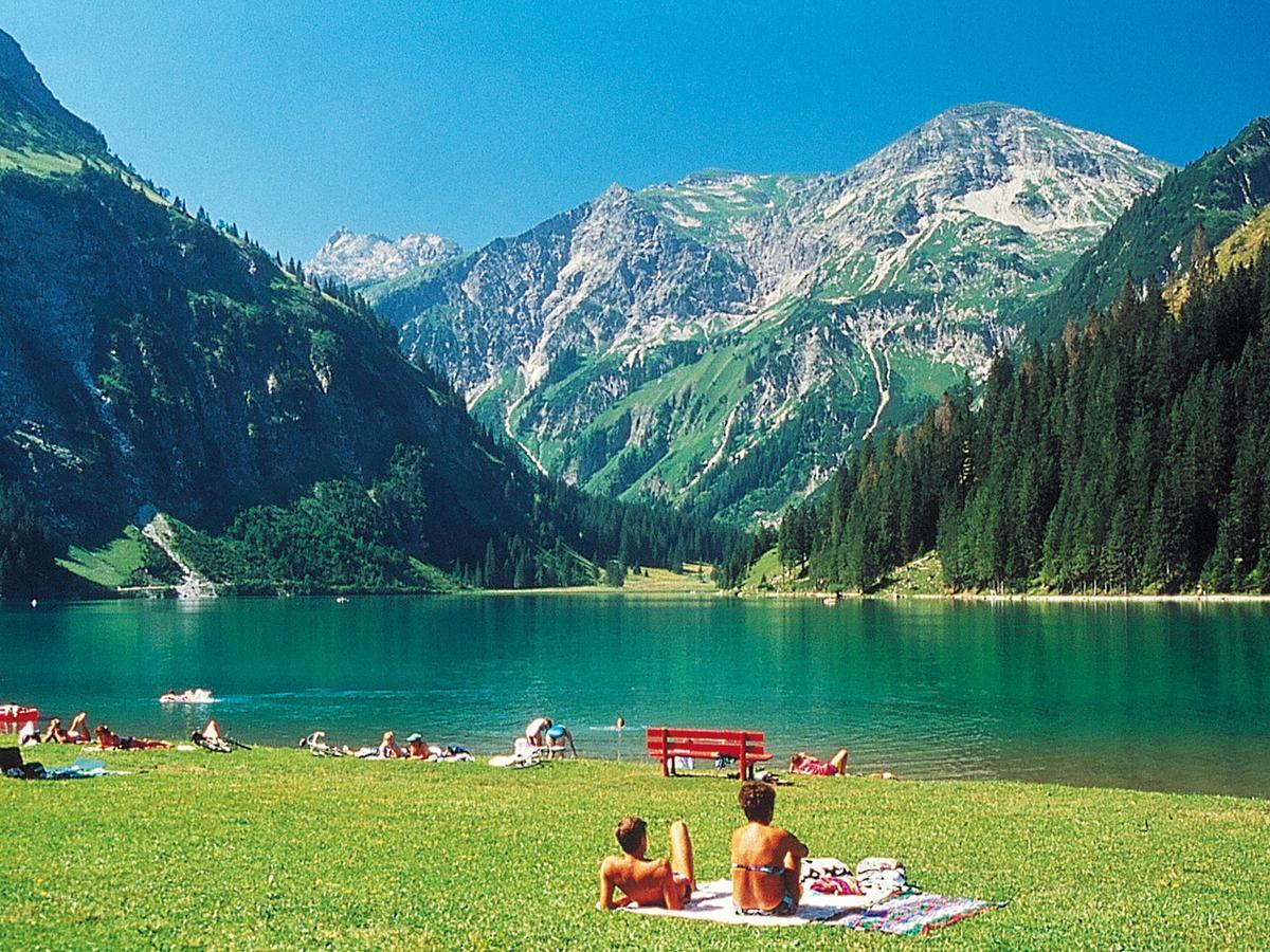 Camping Alpenwelt Hotell Tannheim Exteriör bild